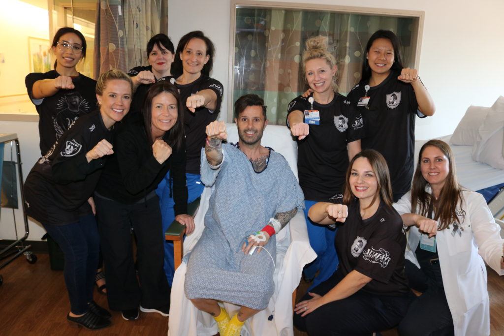 Ryan Masales y el equipo de Ivy